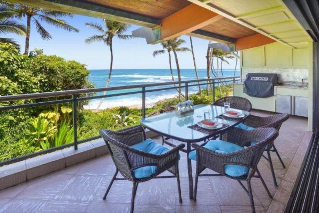 Luxury 2-Story Oceanfront Condo W/ Views & Pool Wailua  Exterior photo