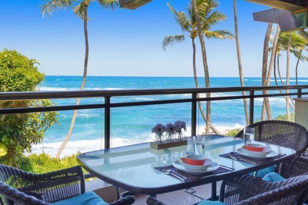 Luxury 2-Story Oceanfront Condo W/ Views & Pool Wailua  Exterior photo